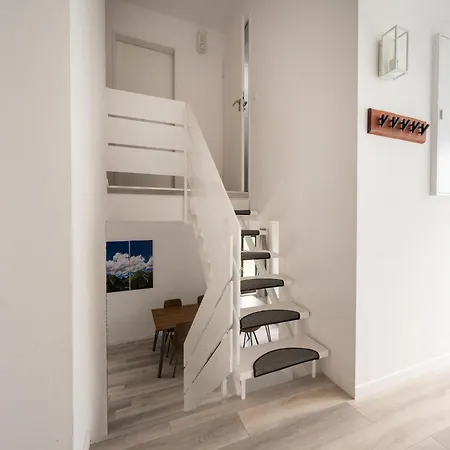 Spacious In Hambachtal בית נופש
