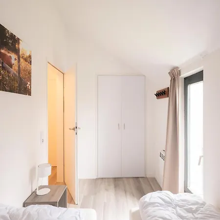 Spacious In Hambachtal