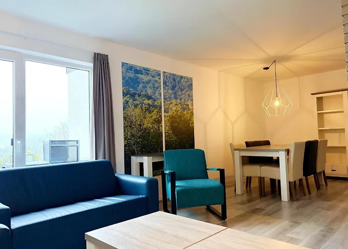 Spacious In Hambachtal Casa de Férias *