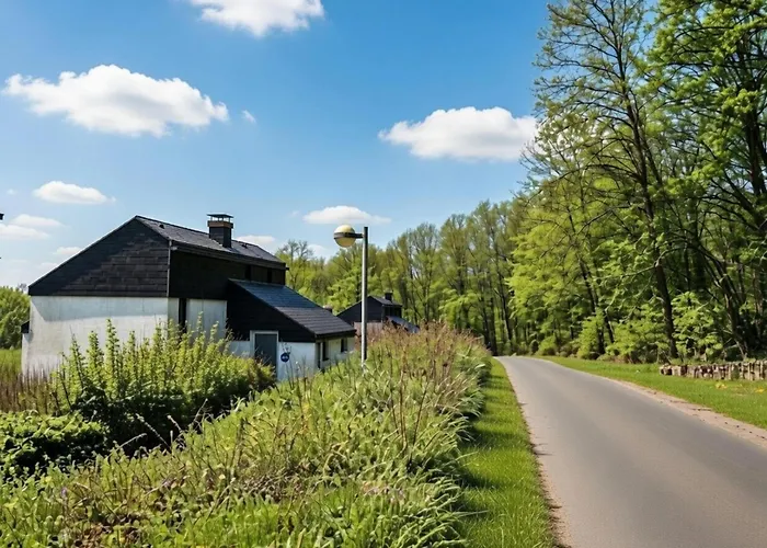 Spacious In Hambachtal Oberhambach